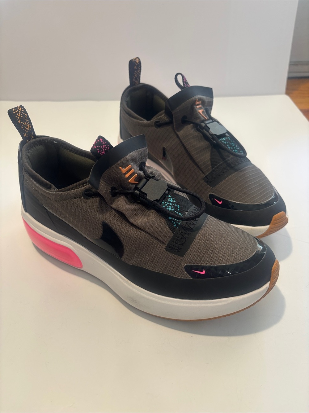 Nike Women's Air Max Dia Sneakers Olive Winter Cargo